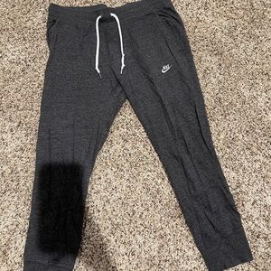 Nike cropped joggers
